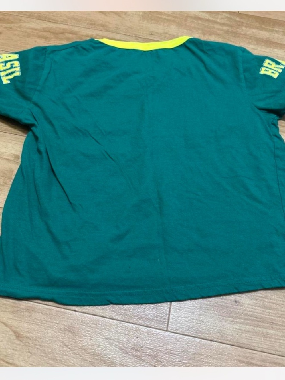 Brasil Green Crop Tee with Yellow Trim size M - Picture 3 of 6